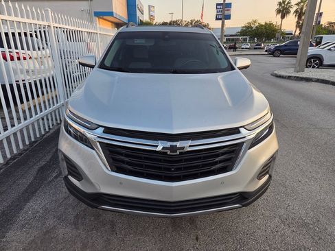 Used 2022 Chevrolet Equinox LT FWD image 2