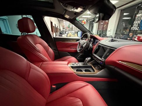 Used 2022 Maserati Levante GT image 45