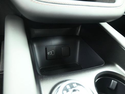 New 2026 Ford Explorer Active image 17