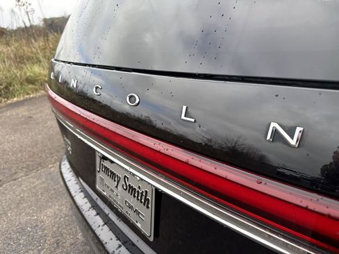 Used 2023 Lincoln Aviator Reserve w/ Equipment Group 201A image 38