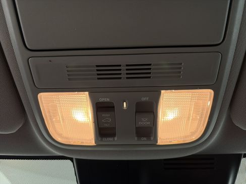 Used 2022 Honda CR-V EX image 32