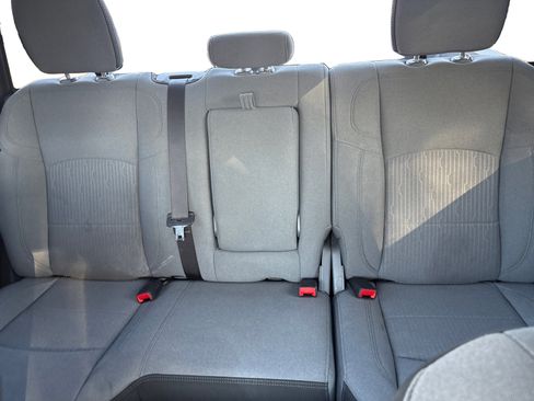 Used 2024 RAM 2500 Big Horn w/ Bed Utility Group image 17