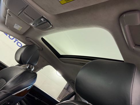 Used 2019 Genesis G90 3.3T Premium image 23