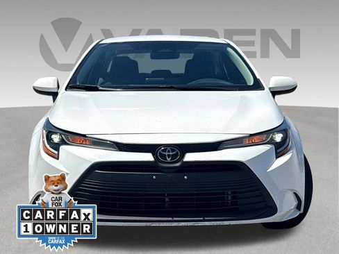 Used 2024 Toyota Corolla LE FWD image 2