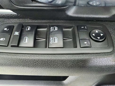 Used 2022 RAM 1500 Classic Warlock image 19