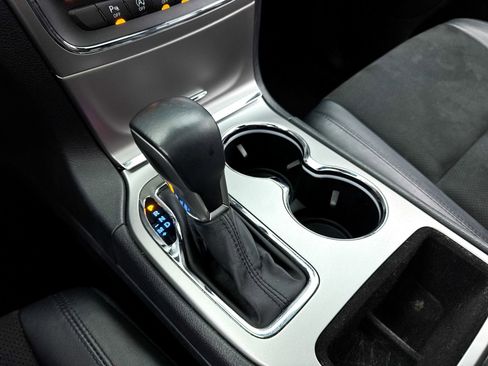 Used 2018 Jeep Grand Cherokee Altitude image 27