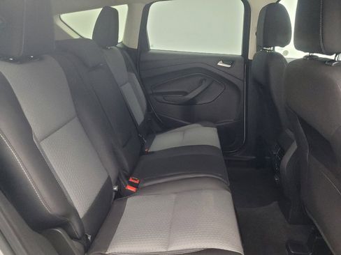 Used 2017 Ford Escape SE FWD image 19