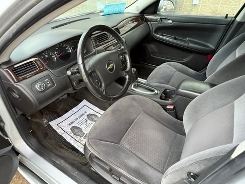 Used 2013 Chevrolet Impala LT w/ LT Sunroof Package image 10