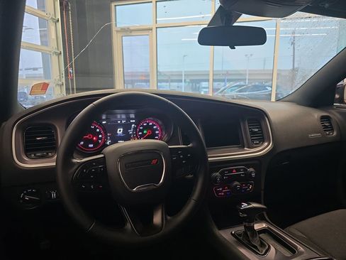 Used 2021 Dodge Charger SXT w/ Blacktop Package image 15