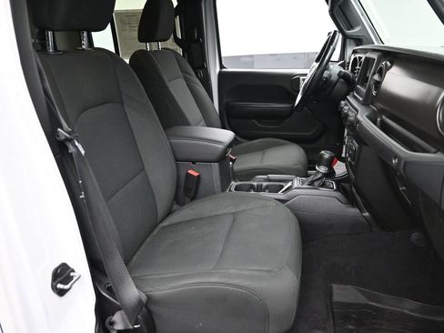 Used 2020 Jeep Gladiator Sport w/ Quick Order Package 24S image 7