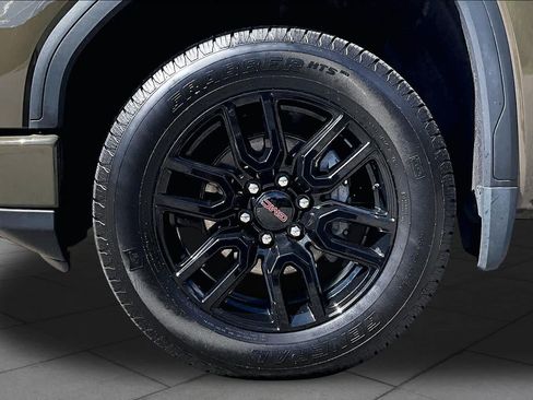 Used 2024 GMC Sierra 1500 Elevation AWD/4WD image 11