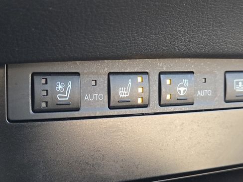 Certified 2025 Lexus ES 300h Ultra Luxury image 11