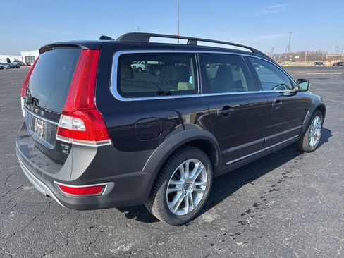 Used 2016 Volvo XC70 T5 Premier w/ Protection Package image 4