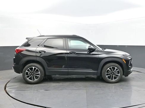 Used 2025 Chevrolet TrailBlazer LT image 6