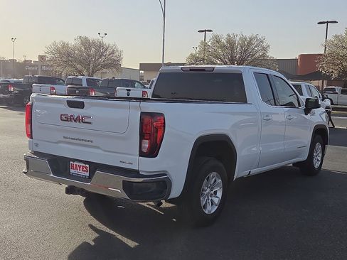 Used 2022 GMC Sierra 1500 SLE image 4