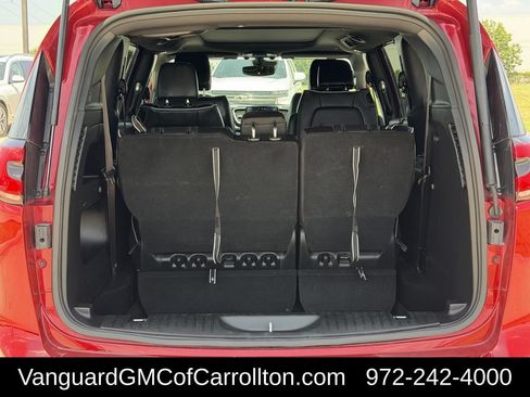 Used 2025 Chrysler Pacifica Limited FWD image 35