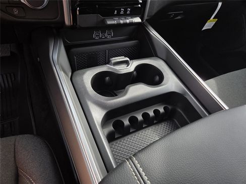 New 2026 RAM 1500 Big Horn AWD/4WD image 13