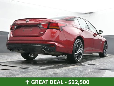 Used 2024 Nissan Altima 2.5 SR w/ SR Premium Package image 55