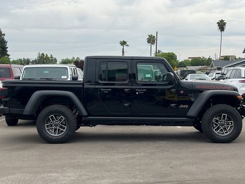 New 2026 Jeep Gladiator Mojave image 3