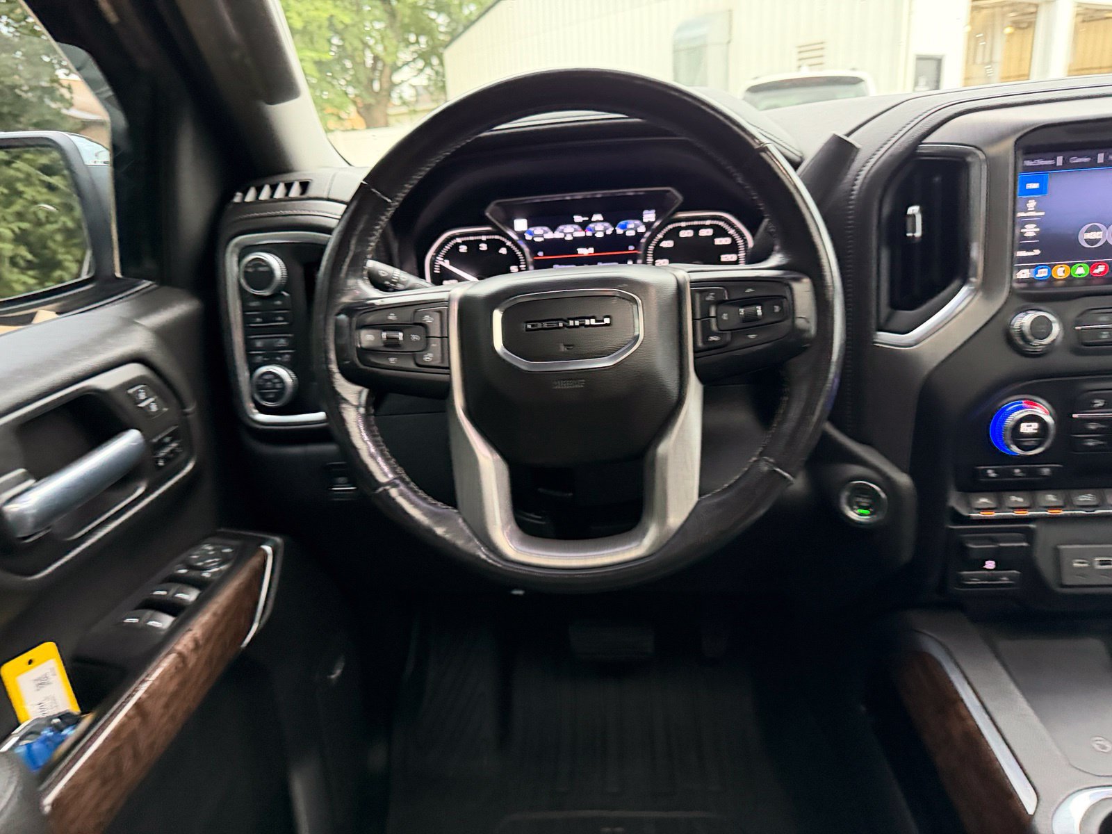 Used 2020 GMC Sierra 1500 Denali w/ Denali Ultimate Package AWD/4WD image 20