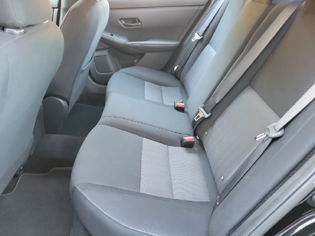 Used 2025 Nissan Sentra SV FWD image 14