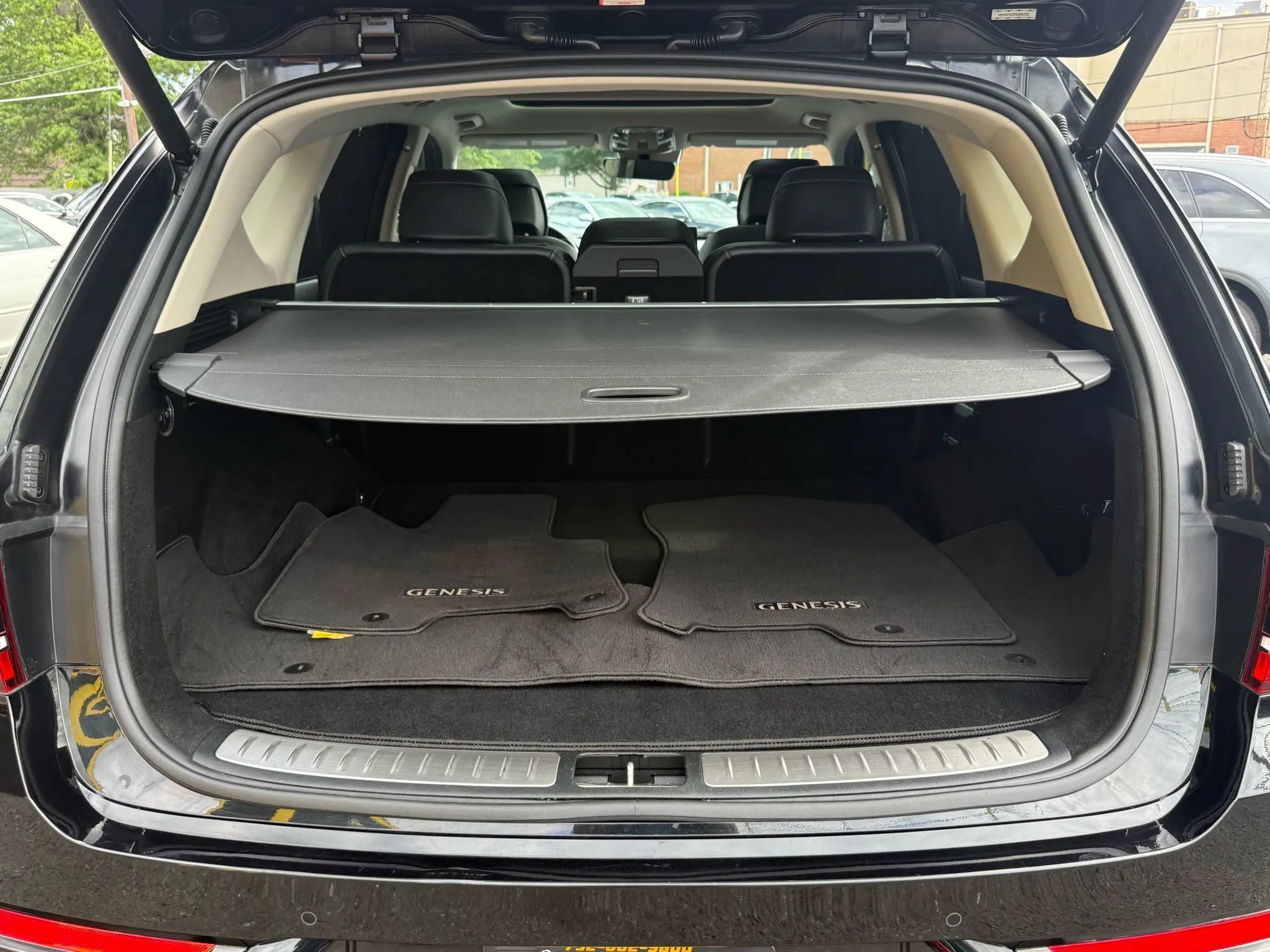 Used 2021 Genesis GV80 3.5T AWD/4WD image 32