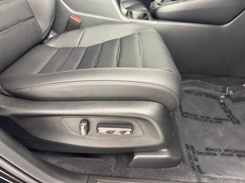 Used 2026 Honda CR-V EX-L image 32