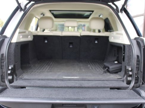 Used 2023 Land Rover Range Rover SE image 41