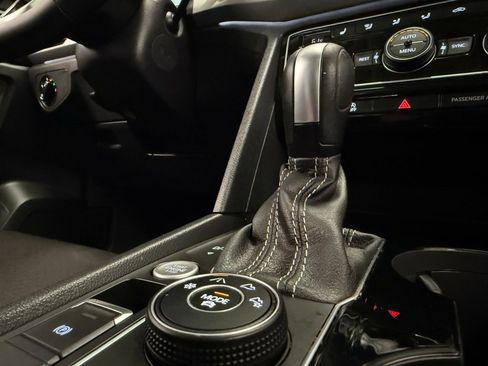 Used 2022 Volkswagen Atlas SEL image 25