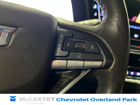 Used 2022 Cadillac Escalade Premium Luxury w/ Performance Package AWD/4WD image 15