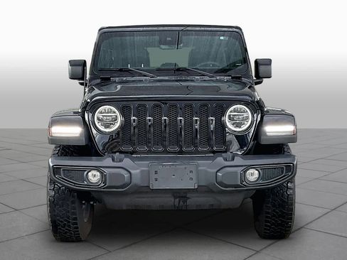 Used 2022 Jeep Wrangler Unlimited Sahara AWD/4WD image 4