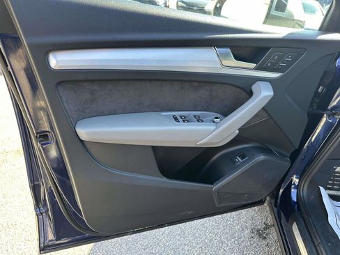 Used 2019 Audi SQ5 Premium image 12