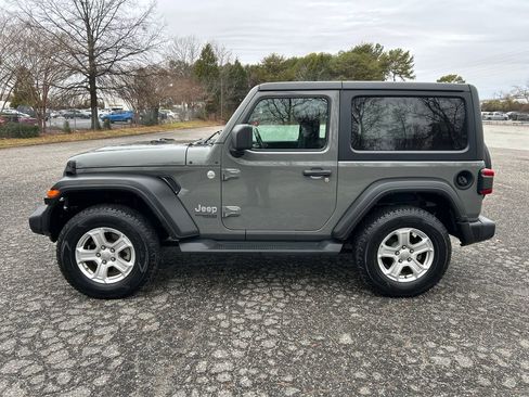 Used 2020 Jeep Wrangler Sport S image 2
