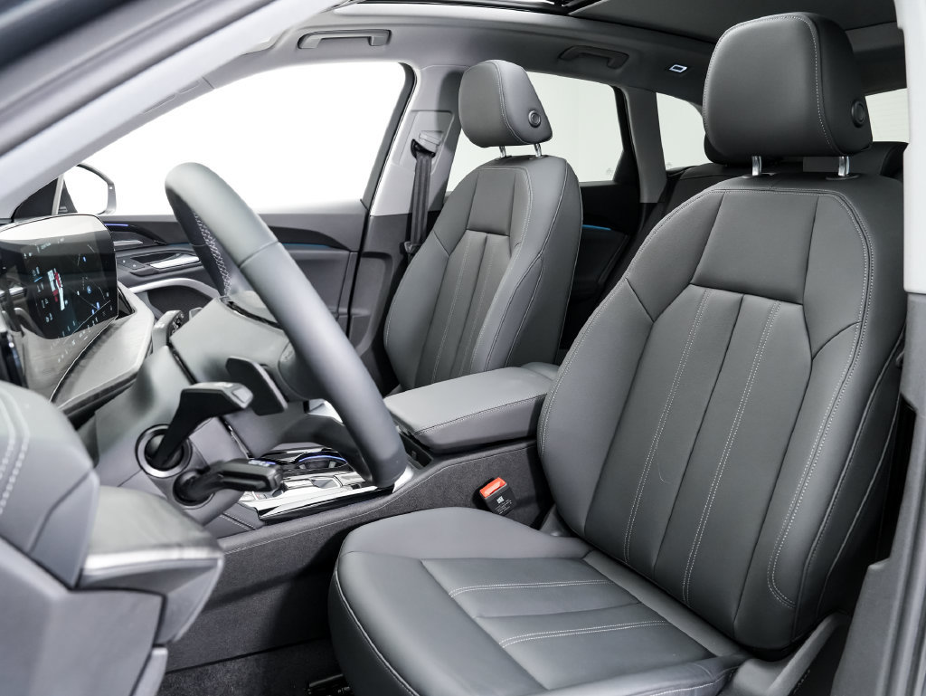 Used 2025 Audi Q5 Premium AWD/4WD image 5