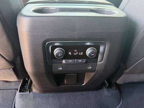 Used 2023 Chevrolet Tahoe Z71 AWD/4WD image 26
