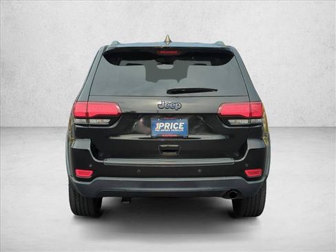 Used 2019 Jeep Grand Cherokee Laredo RWD image 7