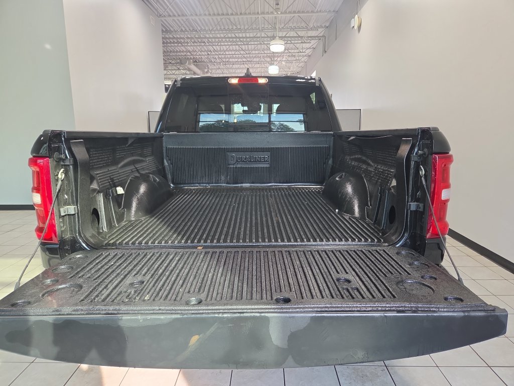Used 2026 RAM 1500 Laramie AWD/4WD image 9