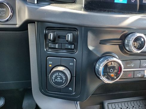 Used 2025 Ford F150 XLT w/ Equipment Group 302A MID AWD/4WD image 31
