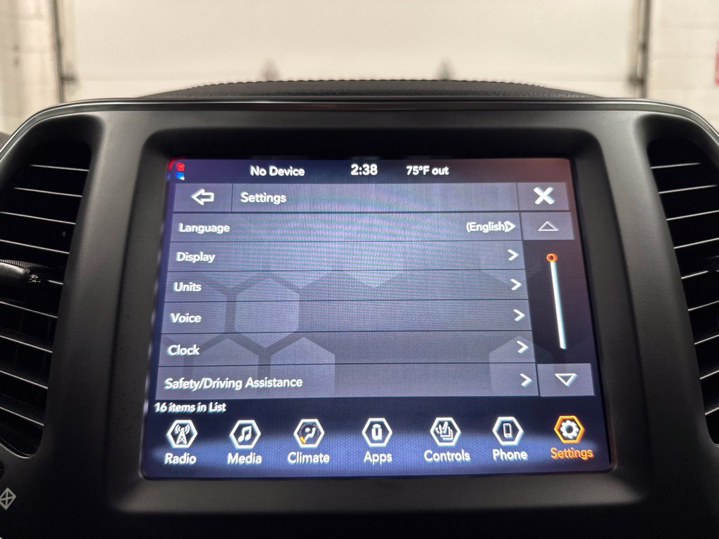 Used 2022 Jeep Cherokee Latitude AWD/4WD image 33