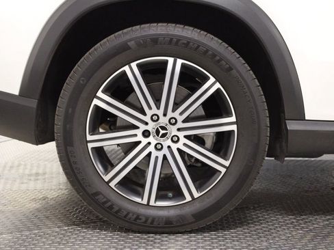 Certified 2024 Mercedes-Benz GLE 450e 4MATIC image 9