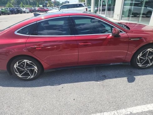 Used 2025 Hyundai Sonata SEL FWD image 6