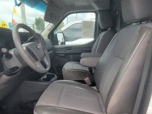 Used 2020 Nissan NV 2500 S RWD image 2
