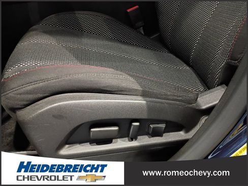 Used 2015 Chevrolet Equinox LT w/ Driver Convenience Package image 13