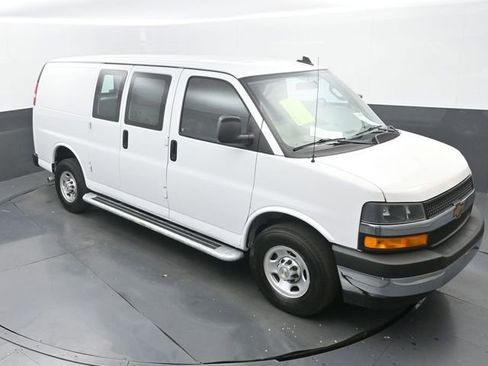 Used 2024 Chevrolet Express 2500 w/ Driver Convenience Package image 25