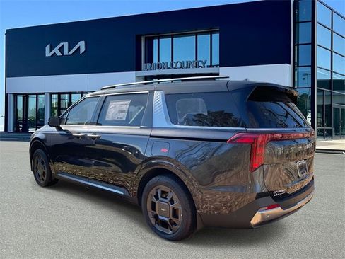 New 2026 Kia Carnival EX image 4