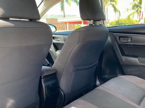 Used 2017 Toyota Corolla LE FWD image 13