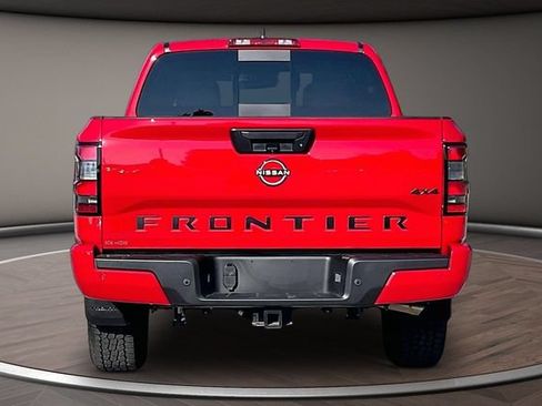 Used 2026 Nissan Frontier SV w/ All-Weather Content Package AWD/4WD image 4