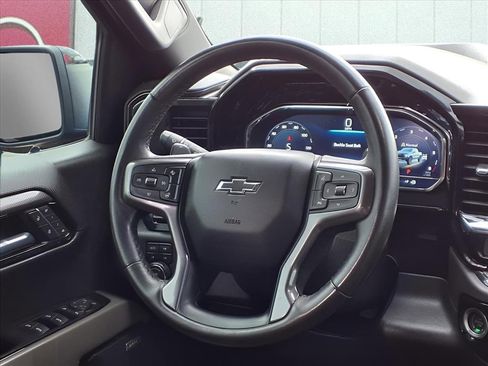 Used 2023 Chevrolet Silverado 1500 ZR2 w/ Technology Package image 17