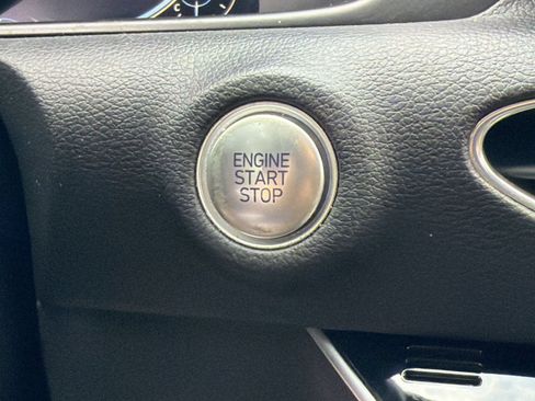 Used 2020 Hyundai Sonata Limited FWD image 16