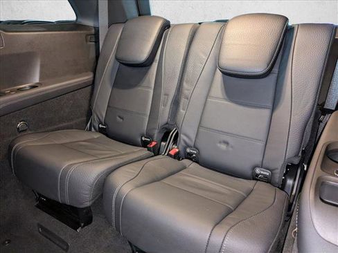 Certified 2023 Mercedes-Benz GLS 580 4MATIC image 23